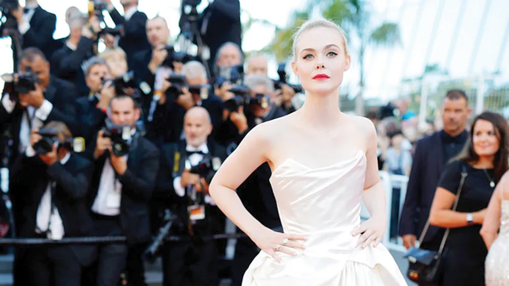 Diễn viên Elle Fanning, 19 tuổi, vai chính trong phim Ismael’s Ghosts 