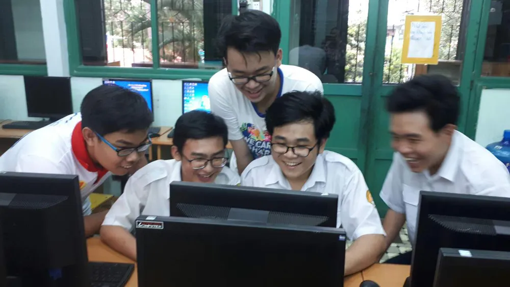 Hơn 21.000 học sinh tham gia lập trình “Thành phố thông minh”