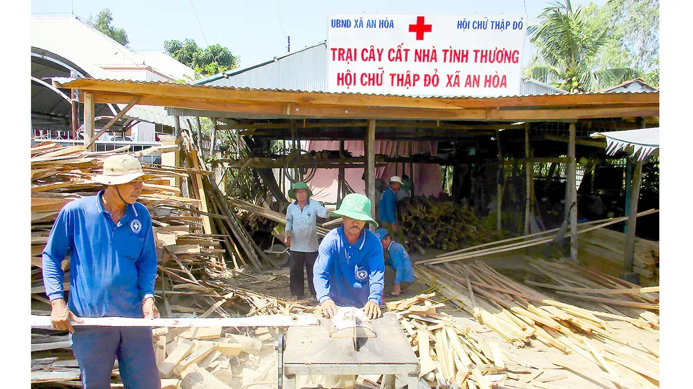 Ông Thiện làm việc thiện