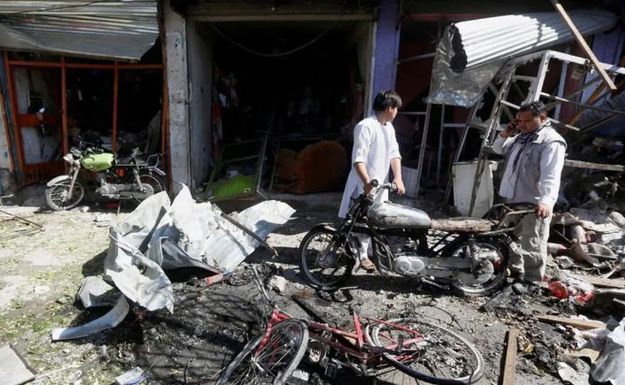Hiện trường vụ đánh bom. Ảnh: Reuters