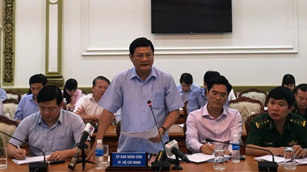 Kiên quyết xử lý nạn khai thác cát trái phép vùng giáp ranh
