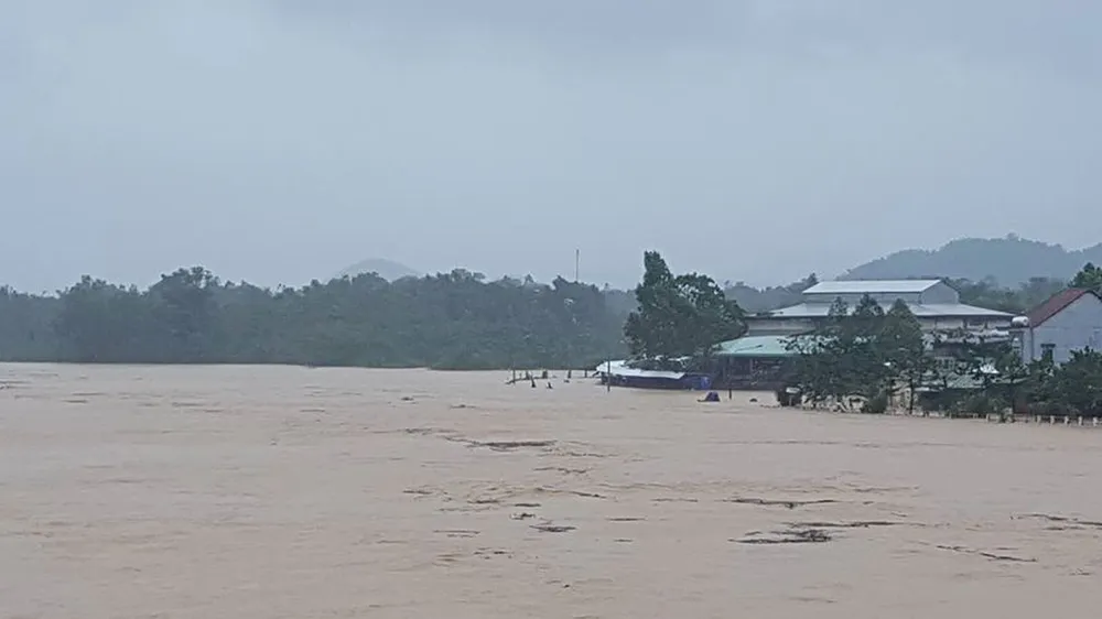 Quảng Nam khẩn trương di dời, sơ tán dân đến nơi an toàn trước 22 giờ ngày 5-11 