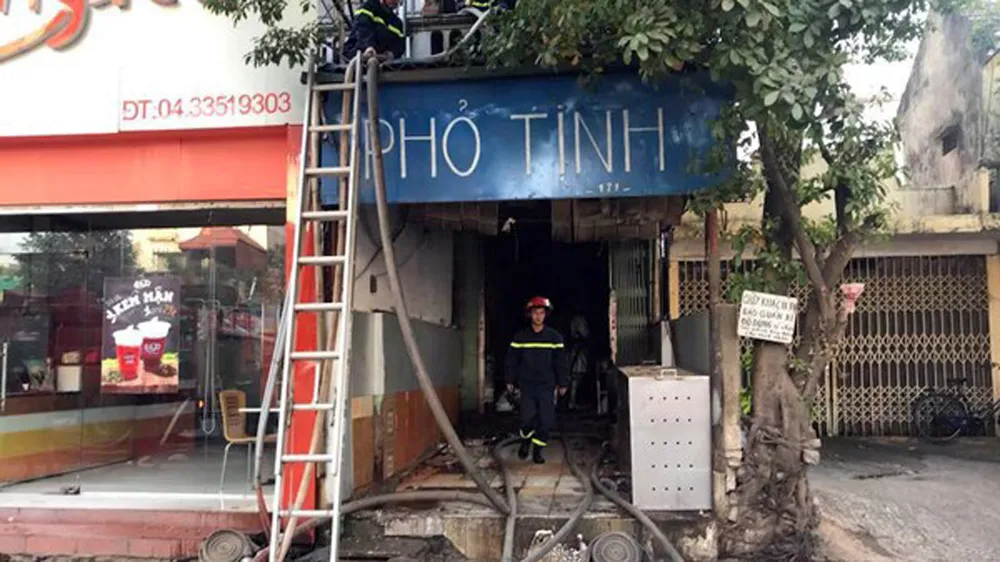 Hà Nội: Cháy cửa hàng phở lúc sáng sớm