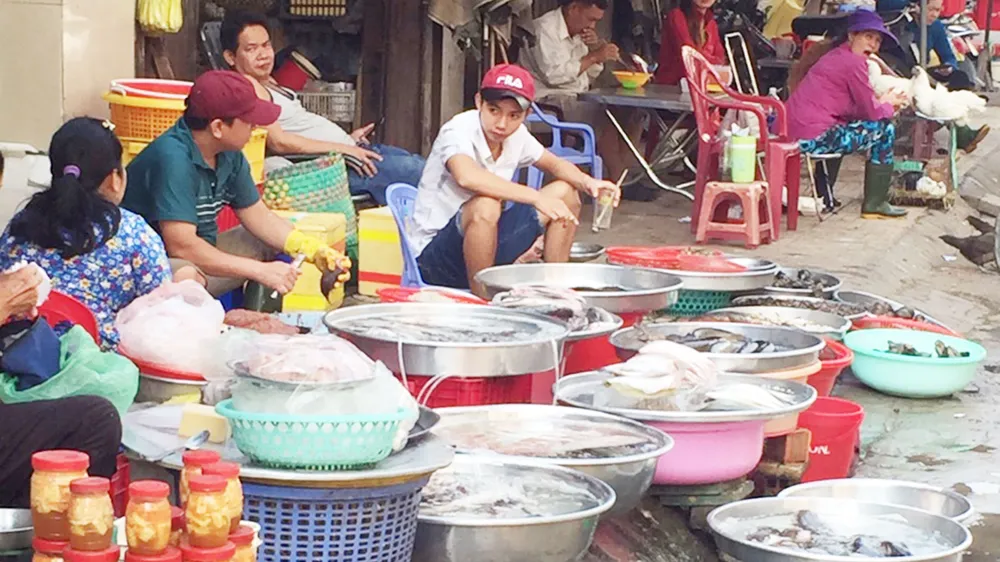 Miệng cống là nơi… bán thực phẩm