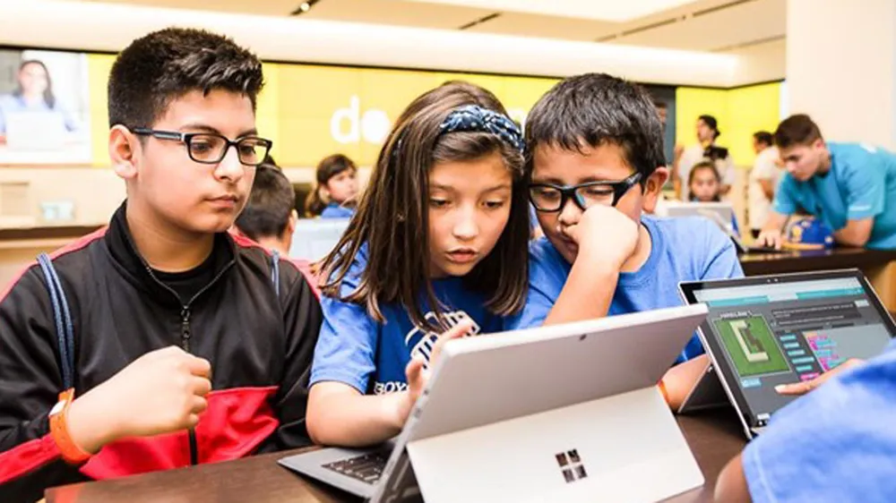 Microsoft với Giờ lập trình tại Việt Nam