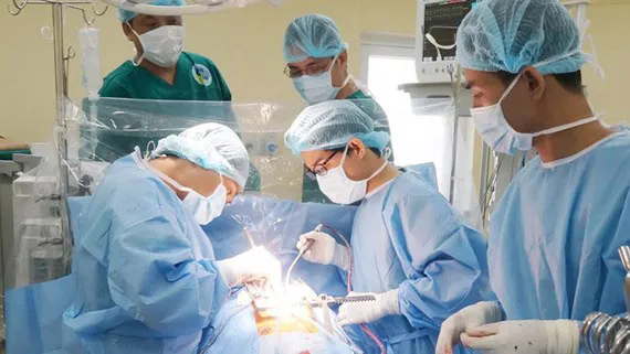 Cứu sống 2 bệnh nhân bị tổn thương tim