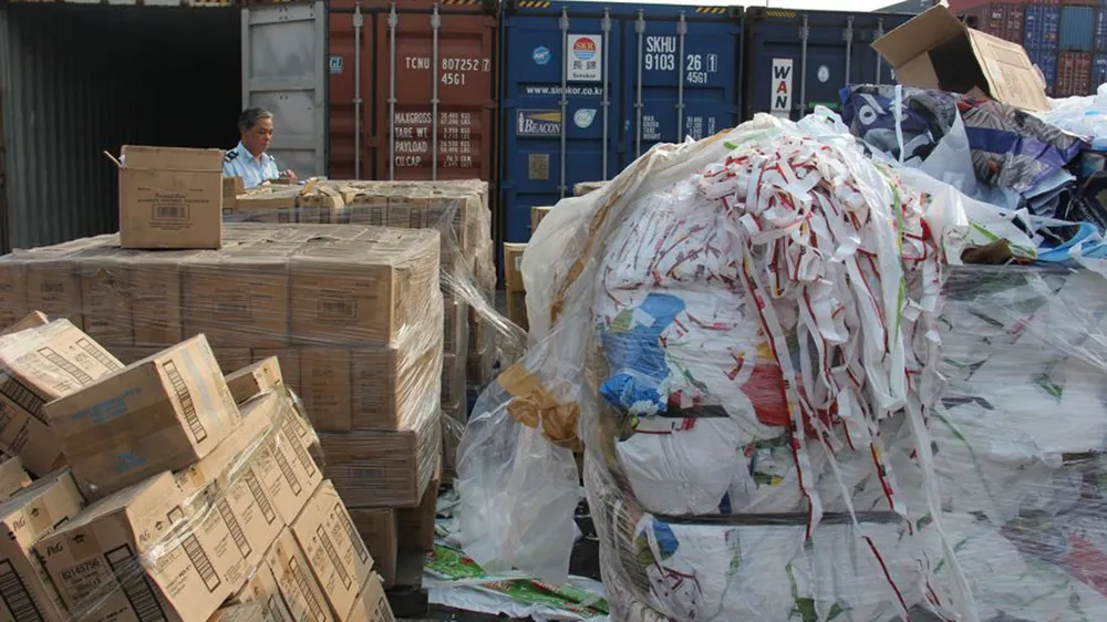 Hàng lậu “ẩn” trong hàng tồn