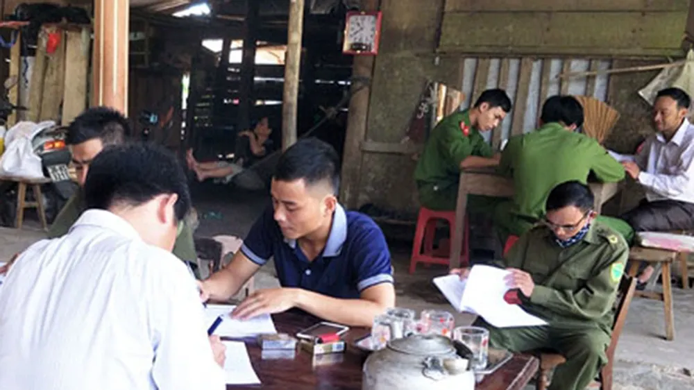 Cản trở thi công đường điện còn đánh cán bộ xã nhập viện