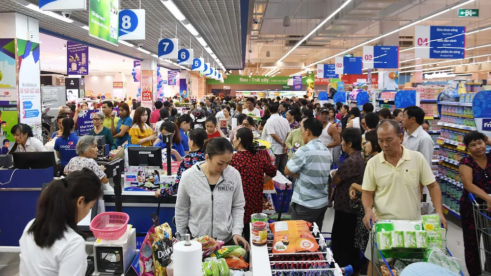 Doanh thu bán lẻ và dịch vụ đạt 2,1 triệu tỷ đồng, tăng 10,7%