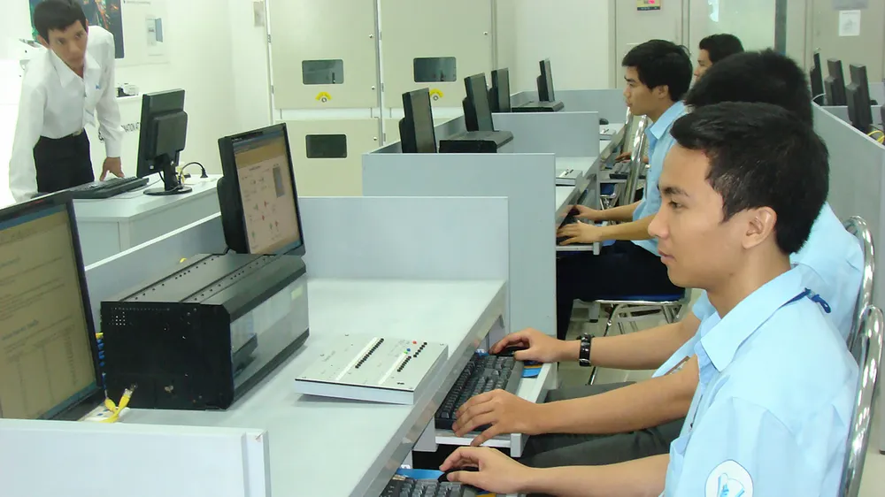 Có nên xã hội hóa ngành sư phạm? 