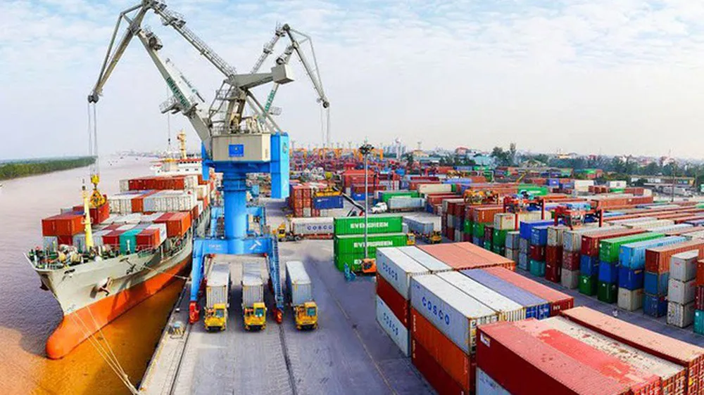 Xuất siêu 10 tháng tăng gấp 3 lần so với cùng kỳ