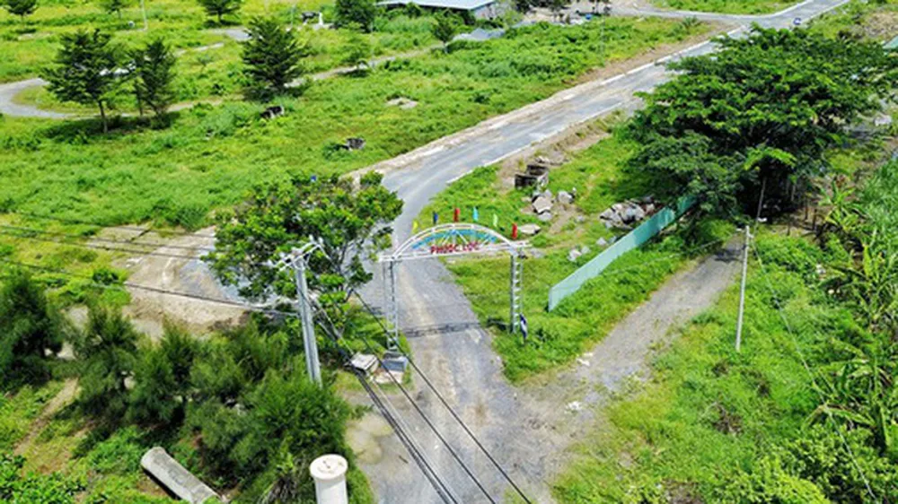 Điều chỉnh giá đất dự án xây dựng đường dẫn vào đồn và Trạm Biên phòng Cần Thạnh