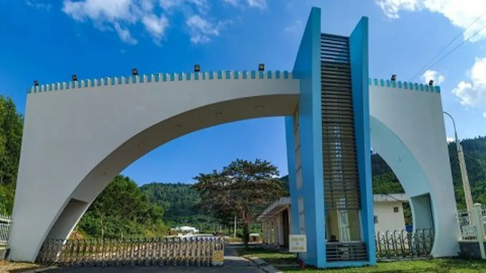 Vận hành dây chuyền chiếu xạ đầu tiên tại miền Trung