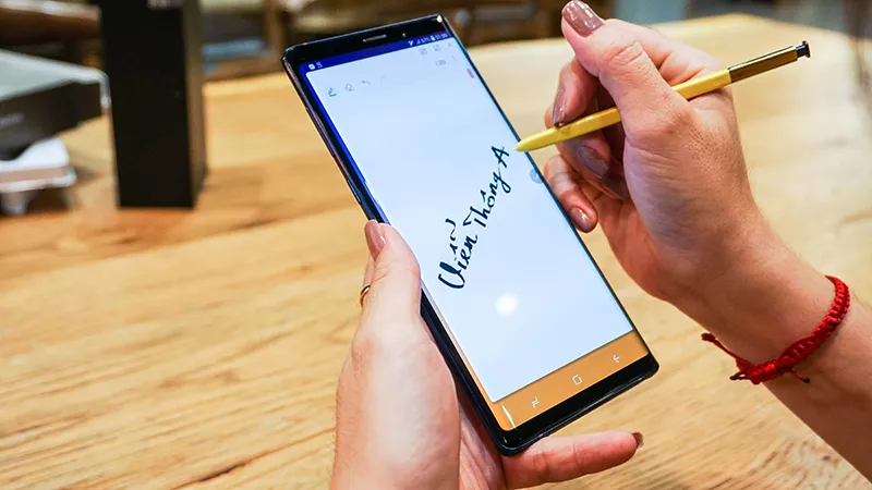 Top 6 smartphone sẽ khuynh đảo thị trường Tết Kỷ Hợi 2019