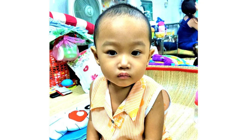 Cháu bé hộ nghèo bị ung thư máu