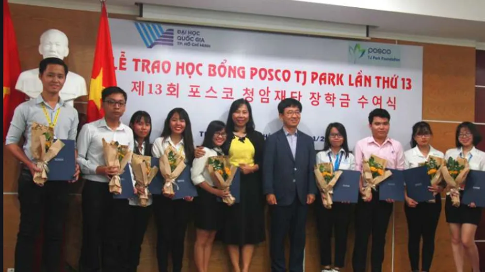 Nhiều học bổng hỗ trợ sinh viên ĐH Quốc gia TPHCM 