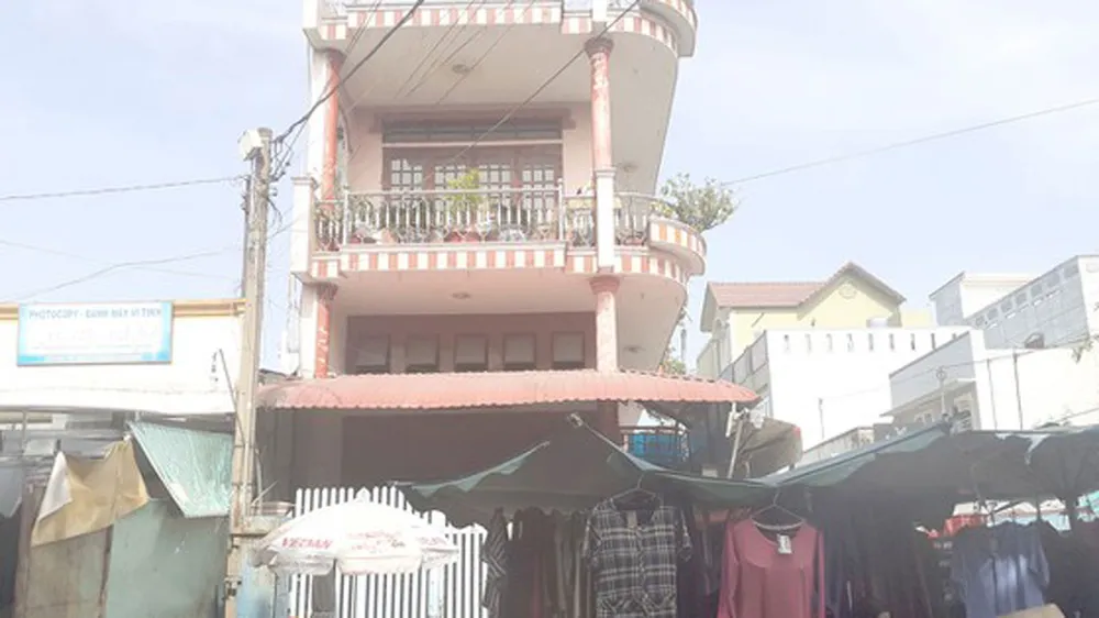 Căn nhà của bà Chi bị bán đấu giá để thi hành án