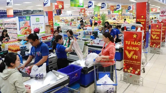 Giảm giá nhiều mặt hàng phục vụ năm học mới