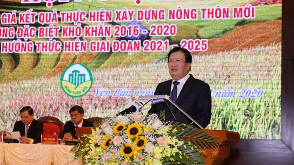 Phó Thủ tướng Trịnh Đình Dũng phát biểu tại Hội nghị.