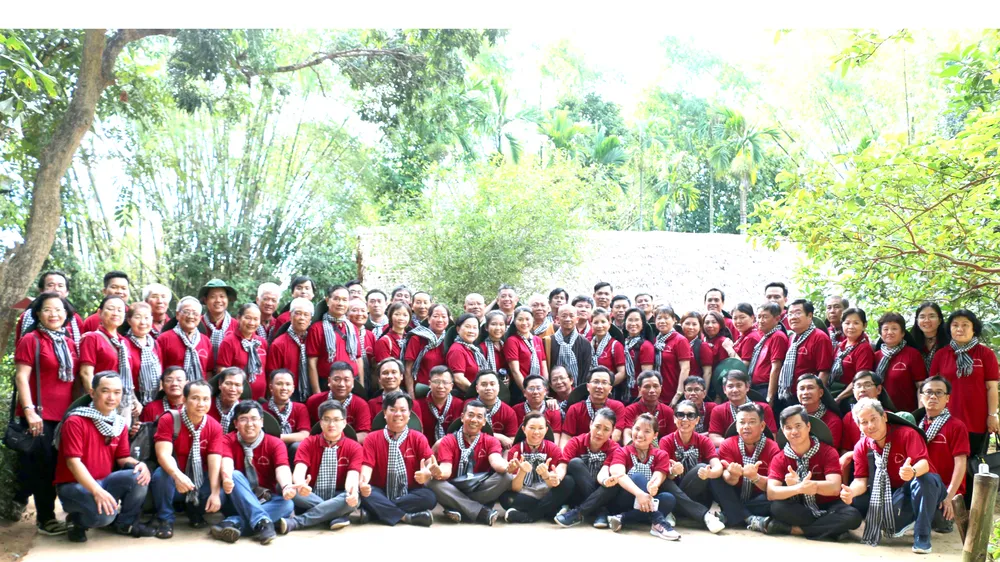Đoàn đại biểu TPHCM là những gương điển hình học tập và làm theo tư tưởng, đạo đức, phong cách Hồ Chí Minh trên tất cả các lĩnh vực về thăm quê Bác