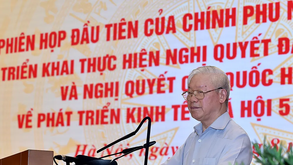 Tổng Bí thư Nguyễn Phú Trọng tới dự và có bài phát biểu chỉ đạo quan trọng tại phiên họp toàn thể đầu tiên của Chính phủ. Ảnh: VIẾT CHUNG