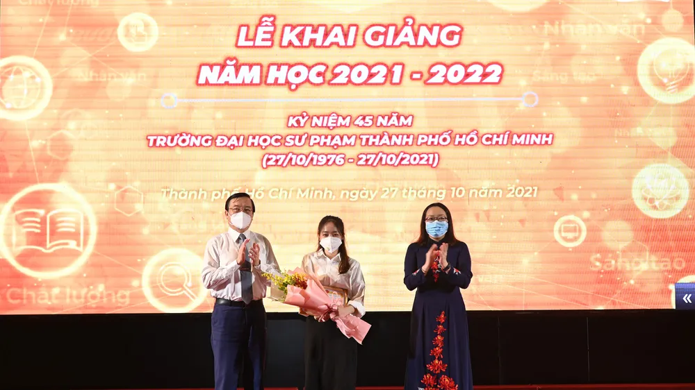 Đại học Sư phạm TPHCM kỷ niệm 45 năm ngày thành lập