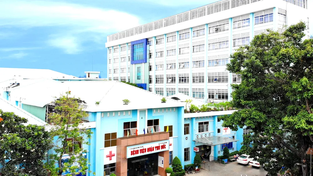 Ông Nguyễn Minh Quân, Giám đốc Bệnh viện TP Thủ Đức vừa bị khởi tố bắt tạm giam do sai phạm trong đấu thầu trang thiết bị y tế