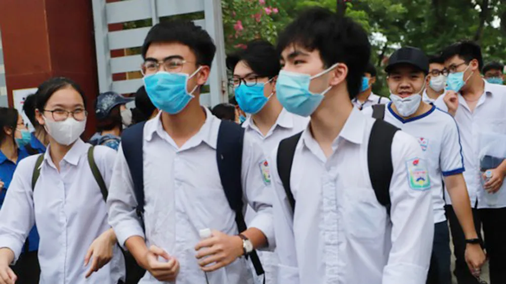 Hà Nội cho học sinh khối 9 tại 17 huyện, thị xã trở lại trường 