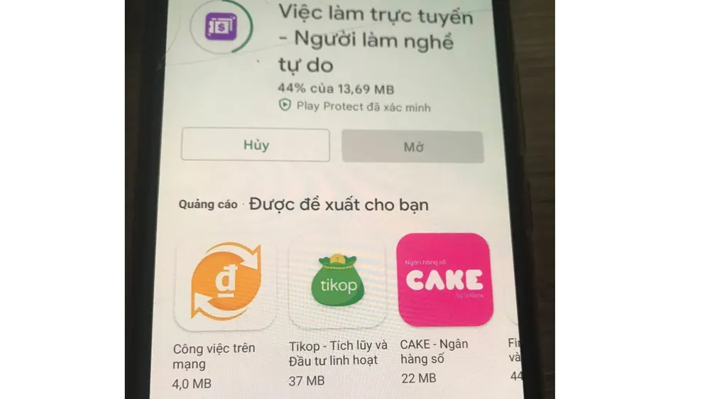 Bình Dương: Bị lừa gần 400 triệu đồng vì “nạp thẻ tích điểm”