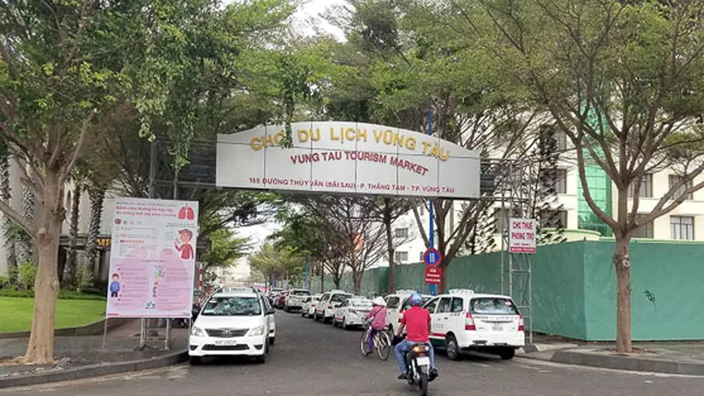 Vũng Tàu: Hoàn thành tháo dỡ công trình tạm tại chợ du lịch