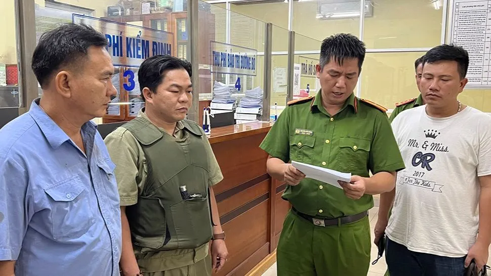Đồng Nai: Bắt 12 đối tượng liên quan đến sai phạm tại Trung tâm đăng kiểm 60-05D