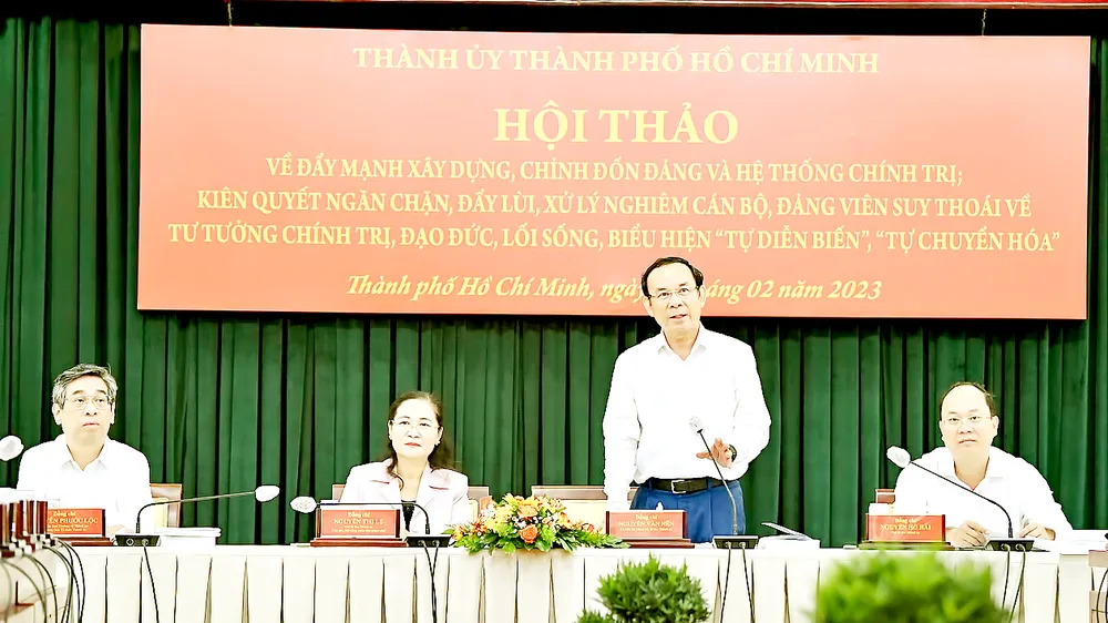 Bí thư Thành ủy TPHCM Nguyễn Văn Nên phát biểu tại hội thảo. Ảnh: VIỆT DŨNG