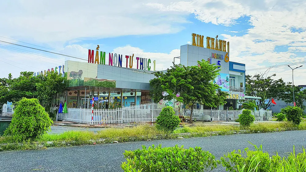 Sau khi trúng đấu giá nền đất, ông Nguyễn Phước Tài xây dựng nhà trẻ nhưng bị buộc tháo dỡ 
