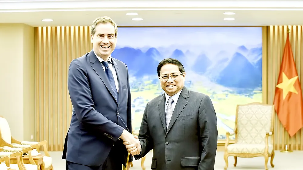  Thủ tướng Phạm Minh Chính tiếp ông Olivier Becht, Bộ trưởng đặc trách Ngoại thương Pháp 