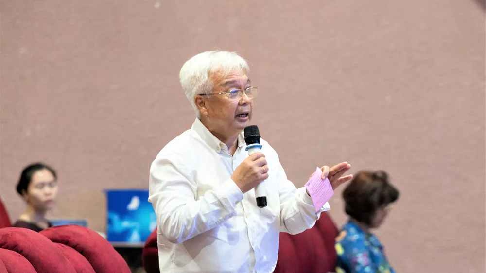 PGS-TS Phan Thanh Bình, nguyên Chủ nhiệm Ủy ban Văn hóa Giáo dục Thanh niên, Thiếu niên và Nhi đồng Quốc hội, phát biểu tại hội thảo