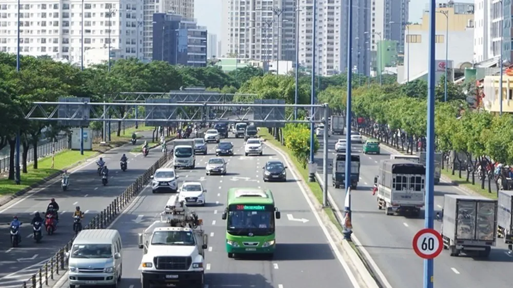 Sắp tới, hệ thống xe buýt ở TPHCM sẽ có vé thông minh