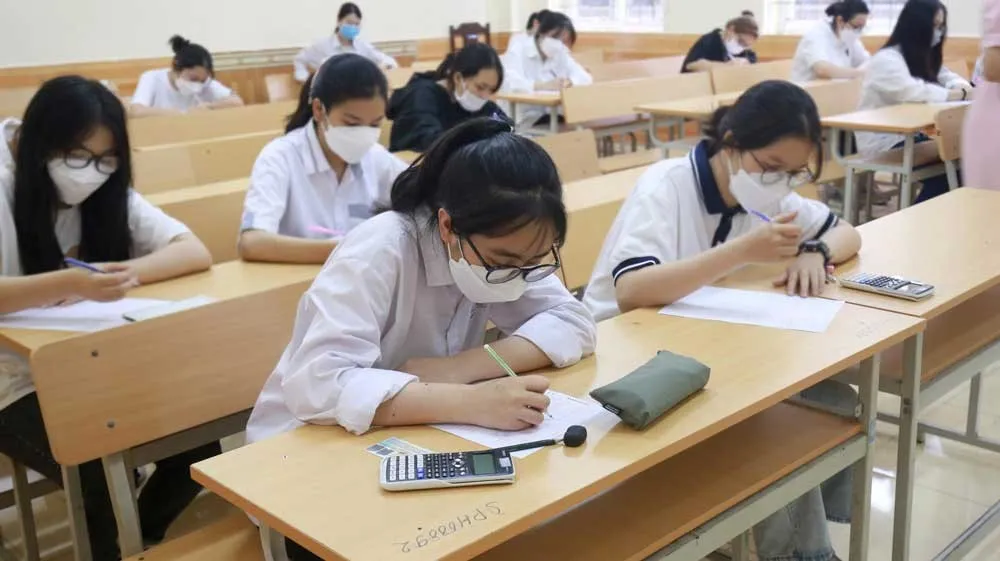 Điểm sàn xét tuyển ngành sư phạm biến động