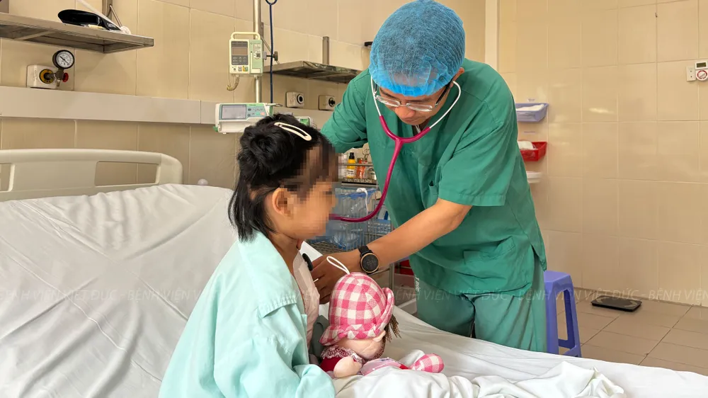Một người chết não hiến tim giúp hồi sinh bé gái 7 tuổi 