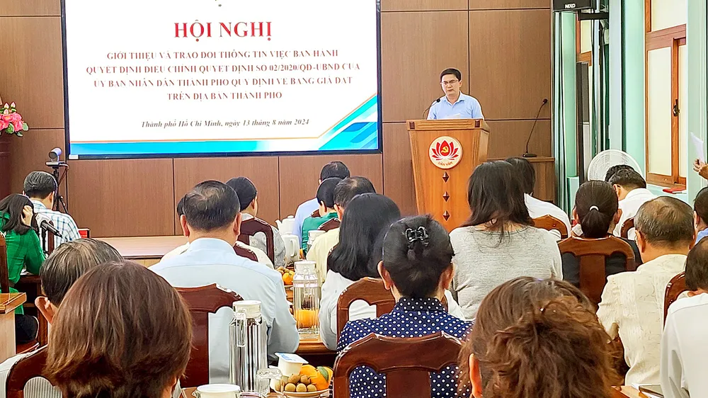 Trưởng Ban Dân vận Thành ủy TPHCM Nguyễn Mạnh Cường phát biểu khai mạc hội nghị
