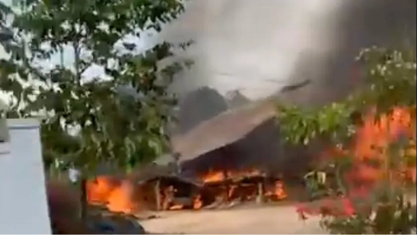 Cháy hai nhà sàn ở Đắk Lắk, thiệt hại hàng tỷ đồng