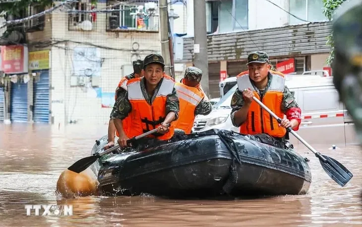 Trung Quốc: Mưa lớn kéo dài, hơn 53.000 người sơ tán