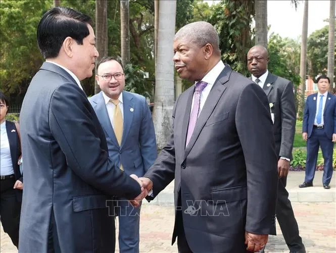 Lễ đón Chủ tịch nước Lương Cường thăm cấp Nhà nước Cộng hòa Angola