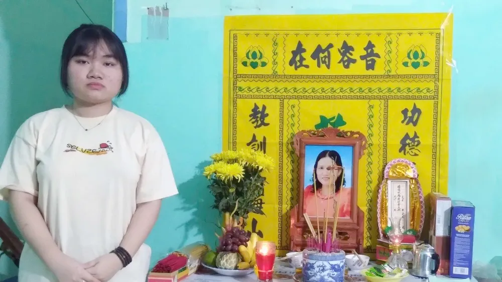 Mẹ mất, em trai bị thiểu năng trí tuệ
