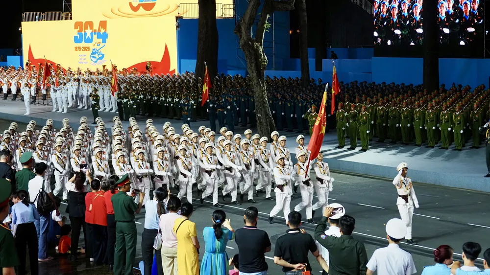 Tổ quốc trên hết