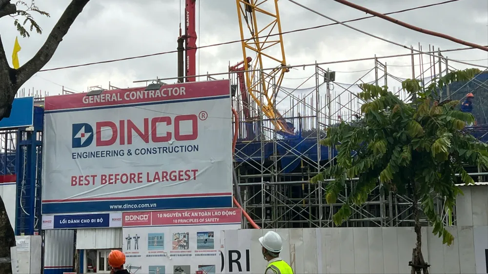 Vụ gãy tháp cẩu công trình ở Đà Nẵng: 1 công nhân tử vong, công an đang điều tra