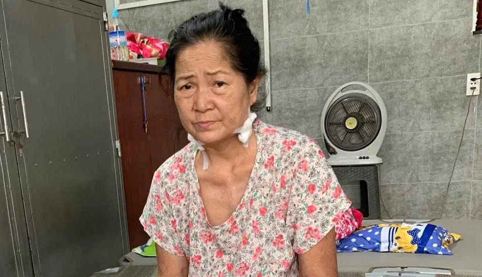Mẹ mắc ung thư máu cấp, con trai kiệt quệ vì chi phí điều trị