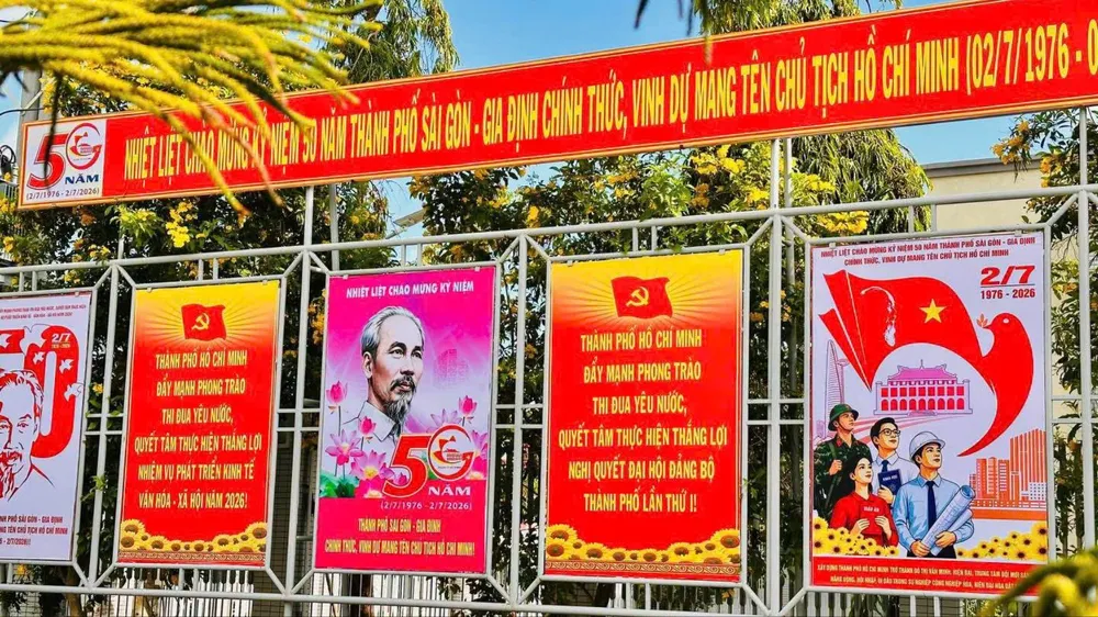 Niềm tự hào lan tỏa trong ngày tròn 50 năm thành phố vinh dự mang tên Bác