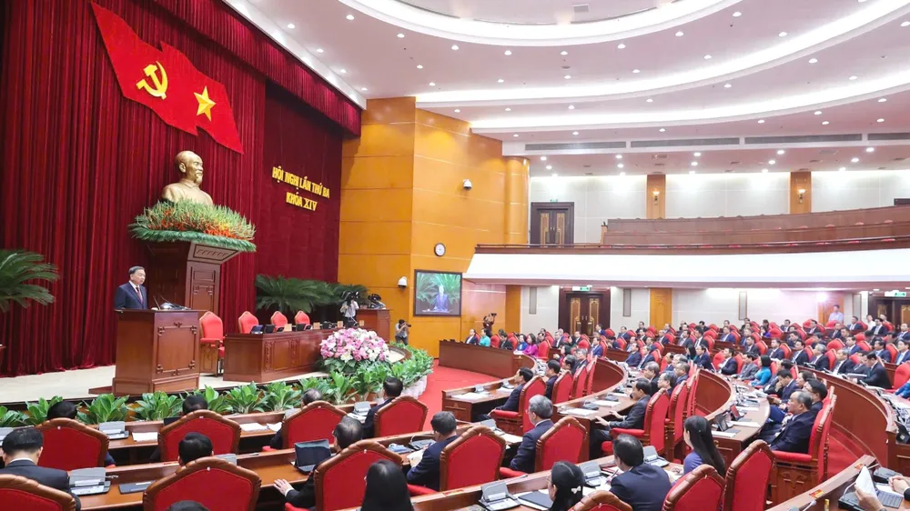 Hội nghị lần thứ 3 Ban Chấp hành Trung ương Đảng khóa XIV, chiều 24-7. Ảnh: ĐOÀN BẮC