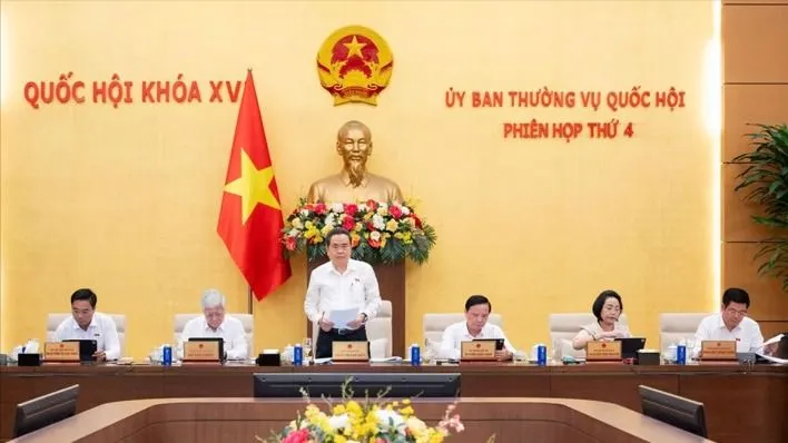 Chủ tịch Quốc hội Trần Thanh Mẫn chủ trì một phiên họp của UBTVQH. Ảnh: VIẾT CHUNG 
