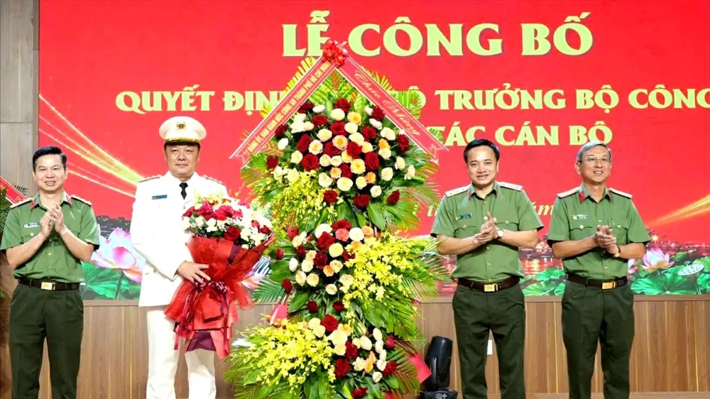 Đại tá Nguyễn Đình Dương giữ chức Giám đốc Công an TP Huế